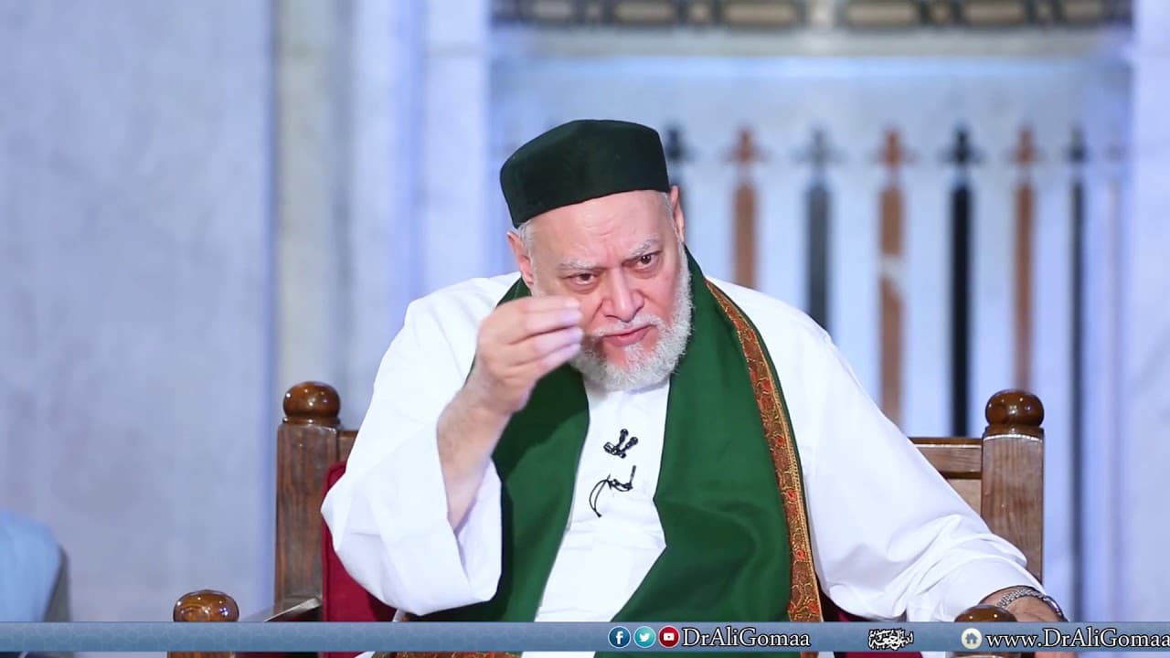 لدى محل بقالة وأقوم بشراء ثلاجات وحديد تسليح وأسمنت عندما يطلب مني الزبون ذلك .. - فتاوي