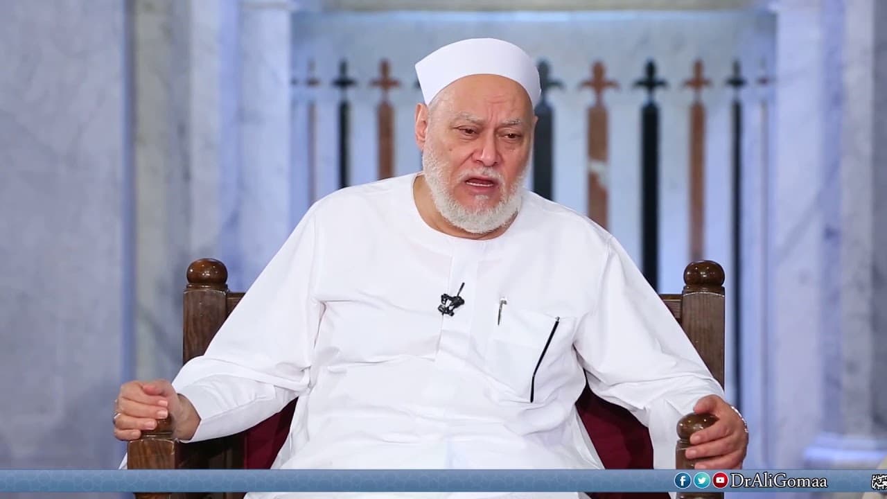 هل يجوز للإنسان أن يقول لمن يحب فداك أبي ؟ | أ.د علي جمعة - فتاوي