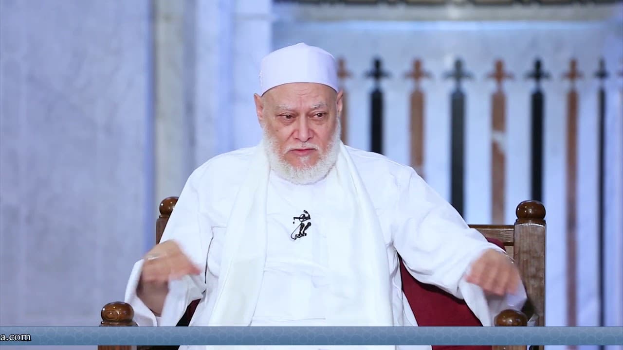 صليت الظهر وبعد ذلك تذكرت أني صليت ثلاث ركعات فقط، هل أصلي الرابعة وأسجد للسهو أم أعيد الصلاة كاملة؟ - فتاوي