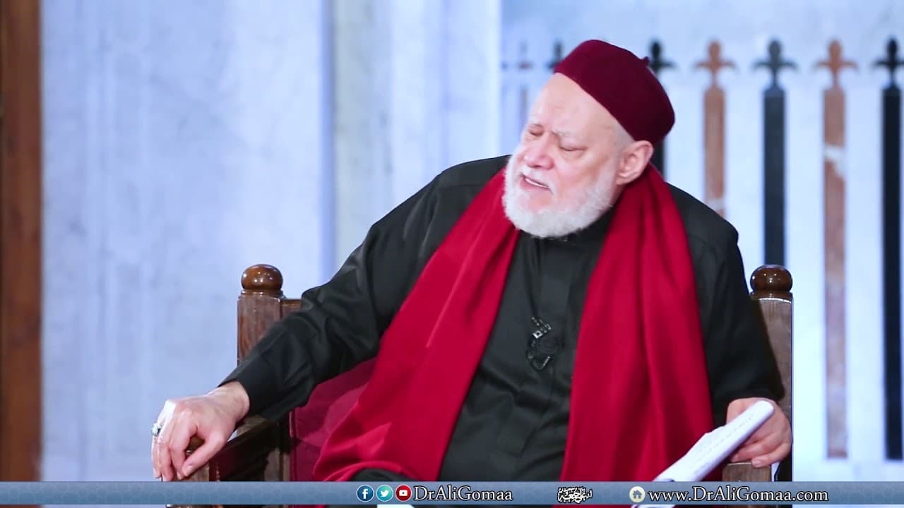 إذا سجد المسلم سجدة التلاوة خارج الصلاة هل يرفع يديه حذو منكبيه مثلما يفعل عند تكبير الاحرام؟ - فتاوي