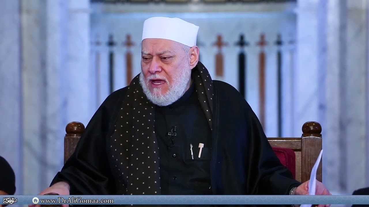 أنا طبيبة علاج طبيعي ويأتيني في العيادة رجال ونساء فما حكم التعامل مع الرجال؟ - فتاوي