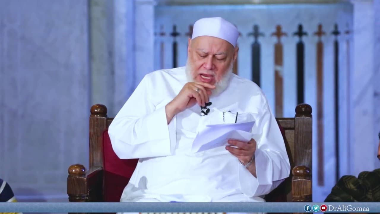 تصدقت بشيء من مالي الخاص دون علم زوجي لأنه يرفض مثل هذه التصرفات فهل يجوز ما فعلت؟ |أ.د علي جمعة - فتاوي