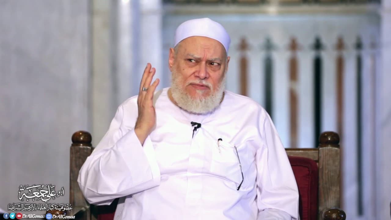 فقدت حاسة السمع وفي صلاة الجماعة أسمع بعض القراءة ولا اسمع بعضها الأخر - فتاوي