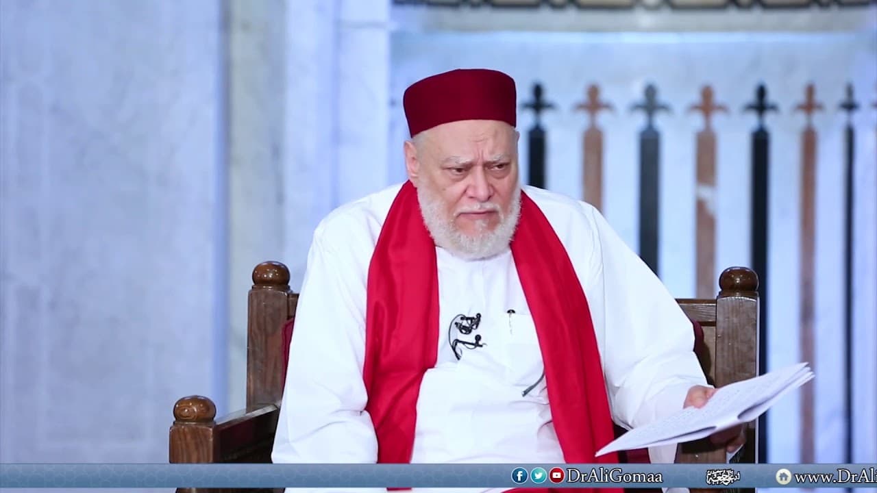 ارتدي قلادة فيها بعض الأيات القرآنية فهل يجوز دخول الحمام بها؟ - فتاوي