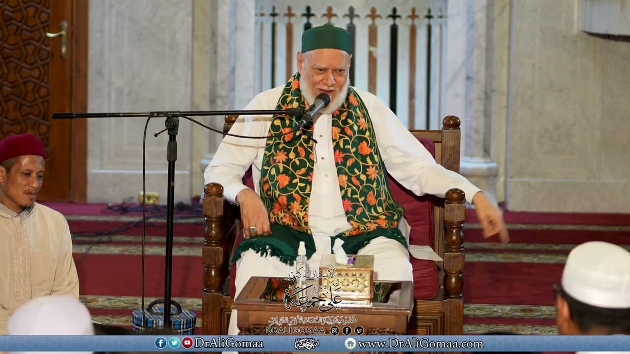 لقاء فضيلة أ.د علي جمعة بوفد من طلاب أندونيسيا - ندوات ومحاضرات