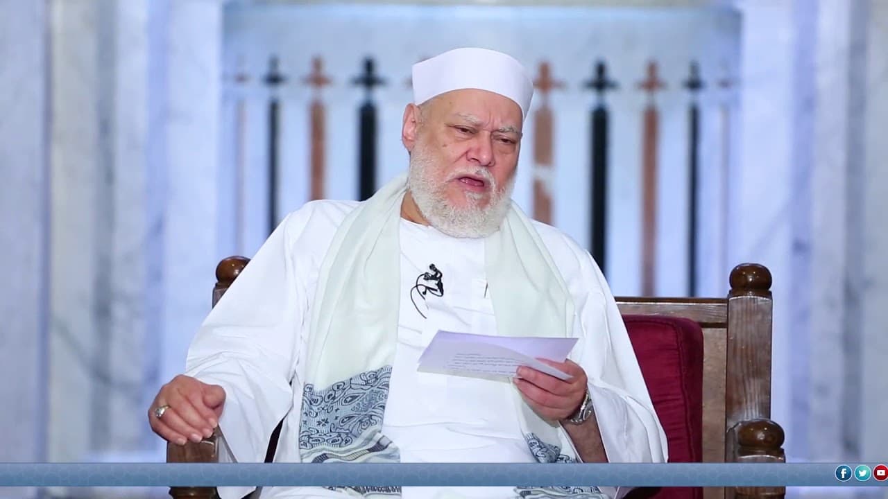 بعض الأئمة يشرع في صلاة التراويح قبل إعلان الرؤية فما حكم هذا العمل؟ - فتاوي