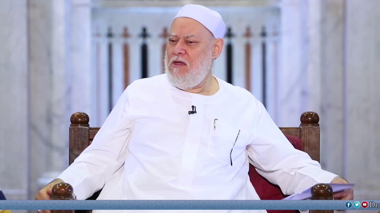 أصلى فى بداية الأذان فهل يجوز أن نفطر فى أول الأذان أم أنتظر حتى ينتهى؟ - أحكام الصيام, فتاوي