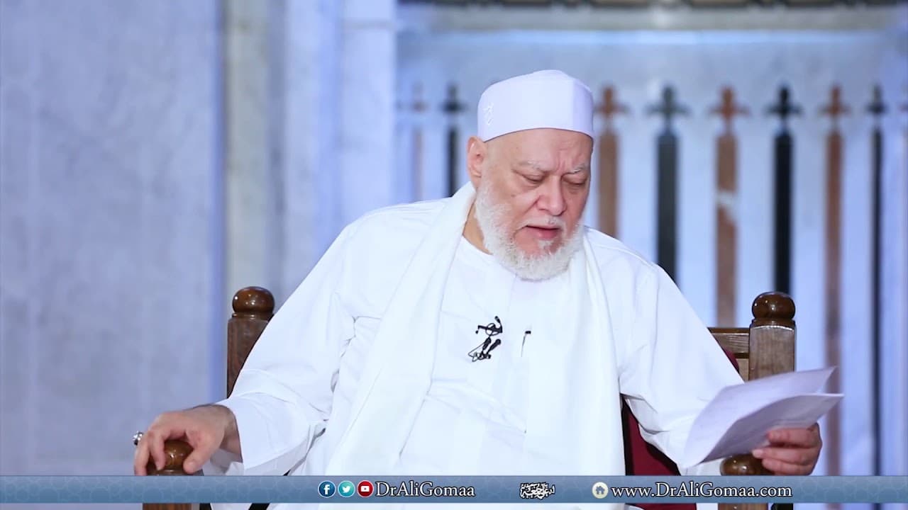 يوجد مسجد في الكلية تؤدي فيه الطالبات صلاة الظهر وتقوم إحداهن بالإقامة للصلاة ..... - فتاوي