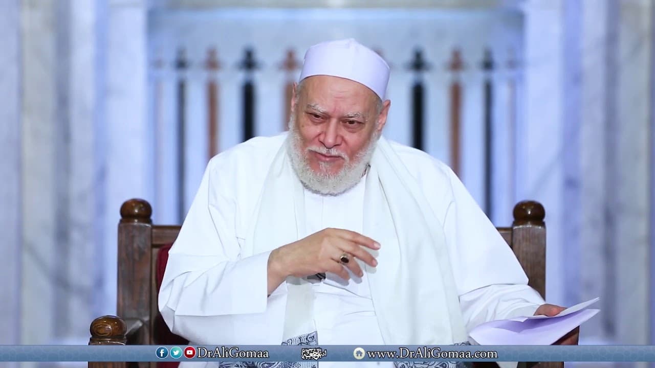 هناك من يقول عندما يرى المساجد الكبيرة الجميلة لو أنها في بطن جائع لكان أولى؟ - فتاوي