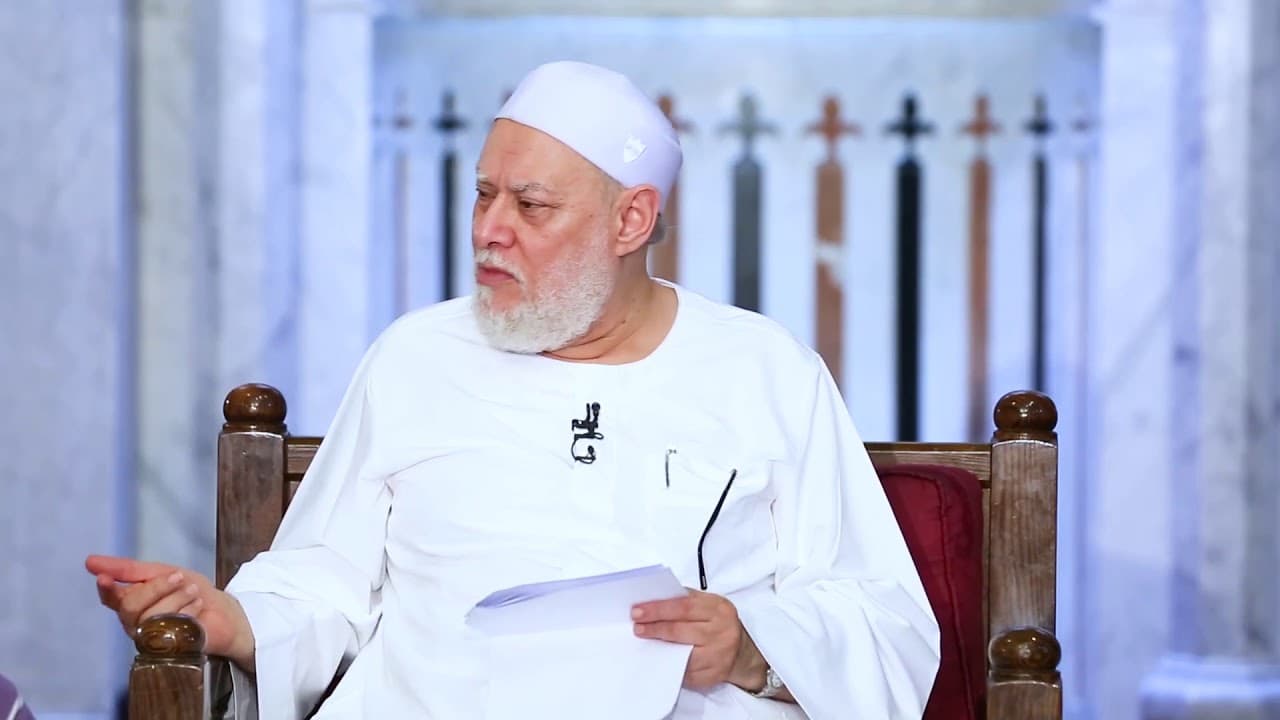 ما رأي الدين في جماعات تجوب البلاد وتترك عملها لتدعو إلى الله | أ.د. علي جمعة - فتاوي